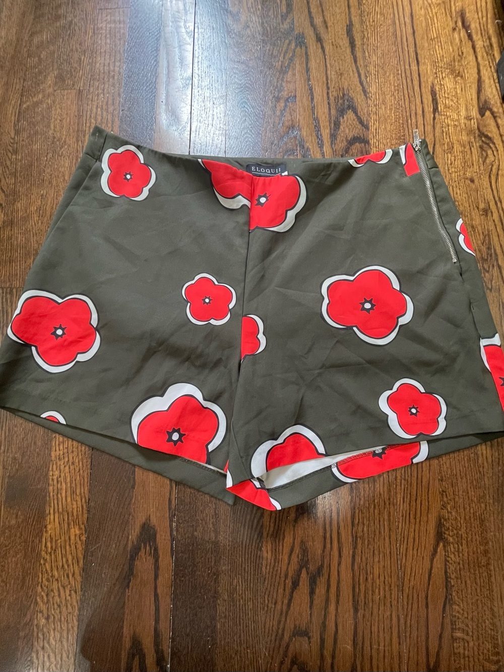 Eloquii Olive red Floral Print High-Waist Shorts size 20